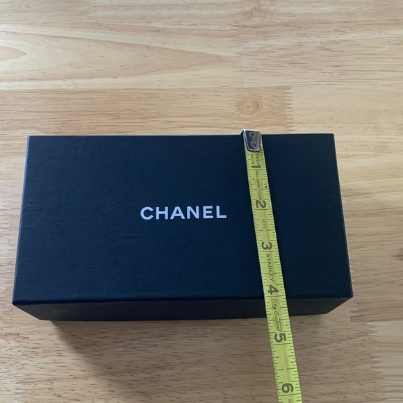 Chanel Box - Picture 4 of 6